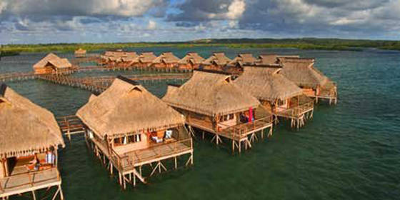 هتل پیش ساخته مدرن با کفپوش چند لایه استیل زرد Overwater Bungalow