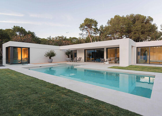 خانه ی پیش ساخته ی تک خانوادگی با استخر شنا و کیت های ساختمانی با قاب فولاد سبک